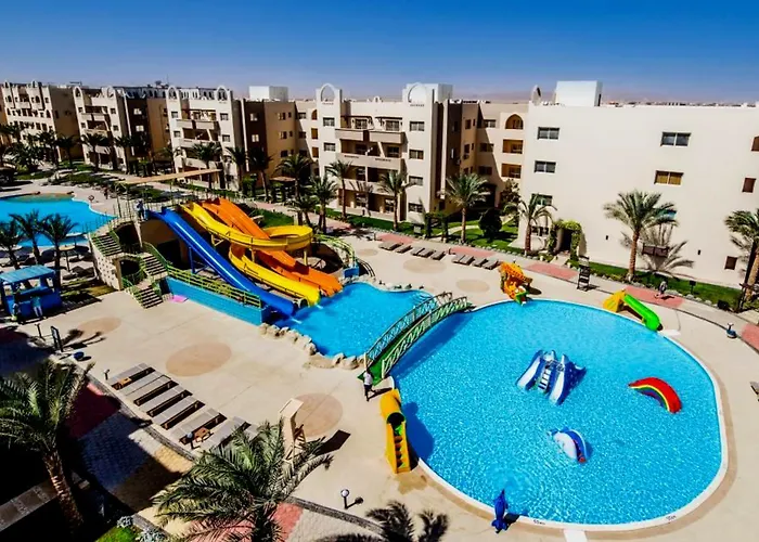 El Karma & Aqua Park - 4*